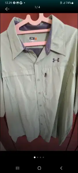 Kemeja under armour