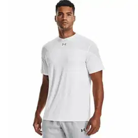 kaos under armour