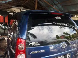 kaca film mobil dan gedung