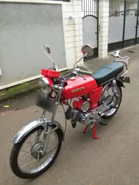 Dijual Motor Classic Suzuki A100 Tahun 1979