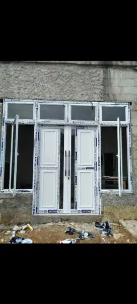 Jual kusen pintu satu dan pintu dua dari bahan aluminium dan kayu