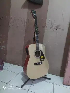 Gitar akustik elektrik Cort jumbo