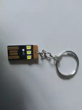 gantungan kunci led usb