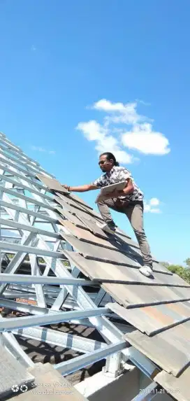 Baja ringan se-Jabodetabek Renovasi atap kayu ganti baja ringan ?
