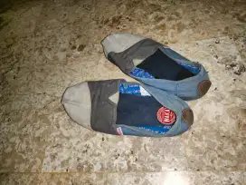 Sepatu kasual Wakai Asli 45
