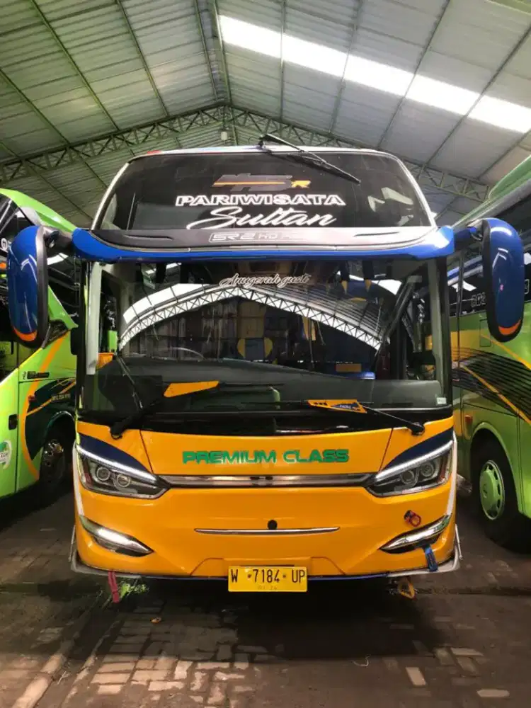 Sewa bus pariwisata Surabaya murah