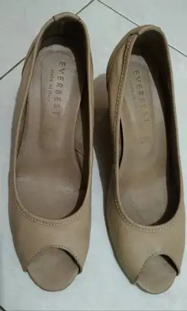 Assalamu'alaikum, sepatu wanita everbest vera pelle size 39