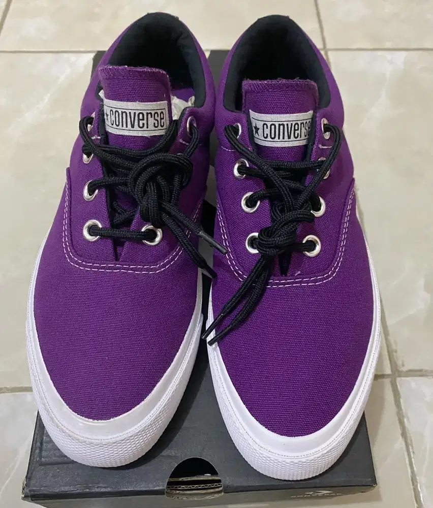 SEPATU CONVERSE ORIGINAL (BNIB)