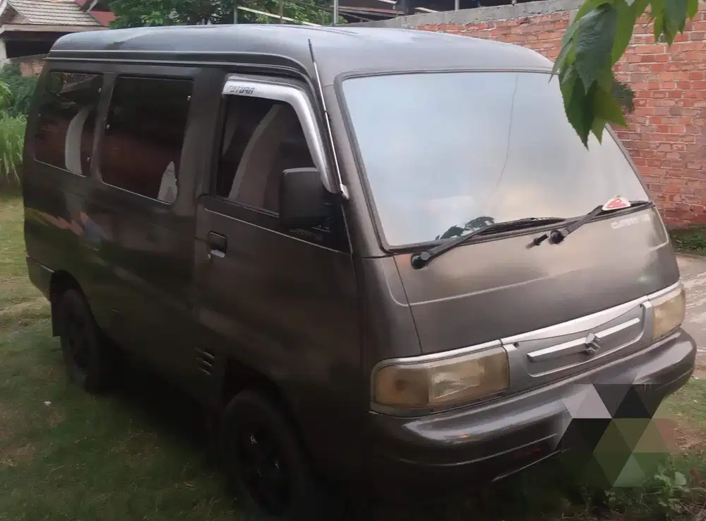 Suzuki Futura 2004 Bensin, pakaian pribadi bukan bekas angkot