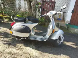 Vespa kesayangan P150S-'83 Mulus Pajak Hidup plat D...jual cepaat..
