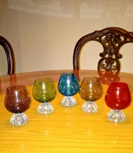 Gelas cocktail(Multi Colored Vintage Drinks Glasses)