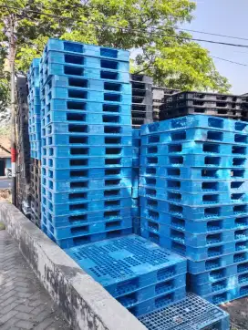 Pallet plastik segala ukuran ready