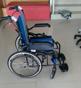 Kursi roda semi travel sellaco biru (baru)