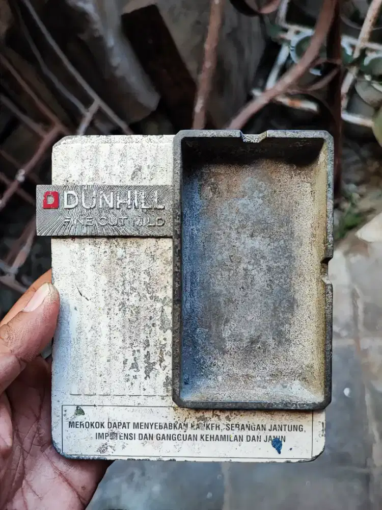 Asbak Merchandise Dunhill Bahan Metal