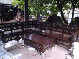 Kursi Tamu Sudut Mahkota