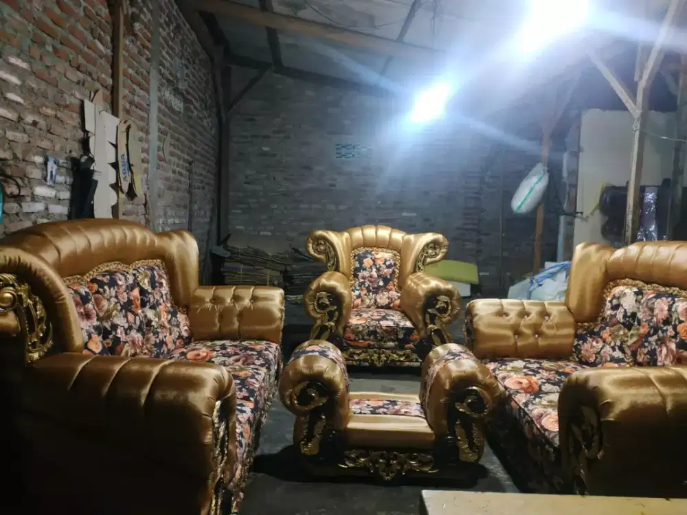 Sofa Mewah Big Jaguar 3.2.1 + Meja