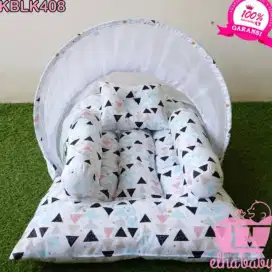 Tempat tidur bayi