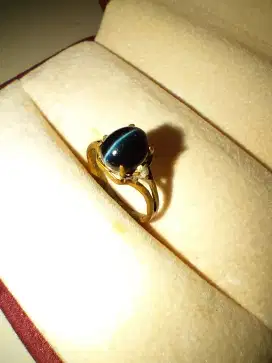 Cincin batu mata kucing asli