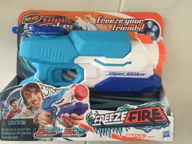 Super Soaker - water gun