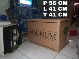 kardus magnum hitam