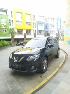 Nissan X-Trail 2.5 AT Th 2015