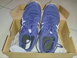 Sepatu ASICS perempuan Ori untuk bulutangkis & volly