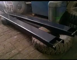 Sepatu Forklift 3 / 5 / 7 ton