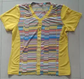 Atasan kuning adem