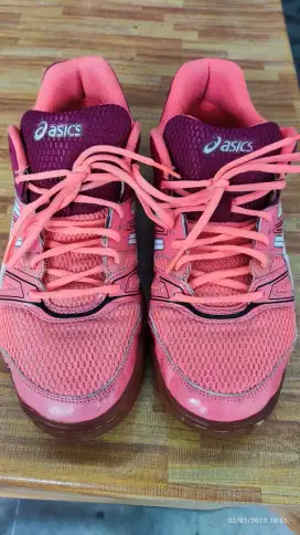 Sepatu Badminton Asics Gel Rocket 7