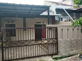 Disewakan Rumah Taman Anyelir 3 Kota Depok (Sewa Tahunan)