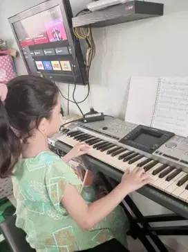 Les Piano Gitar Keyboard Pop 1jt/bl Privat BSD Bintaro Gading Serpong
