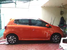 Daihatsu Ayla 1.2x orange matic