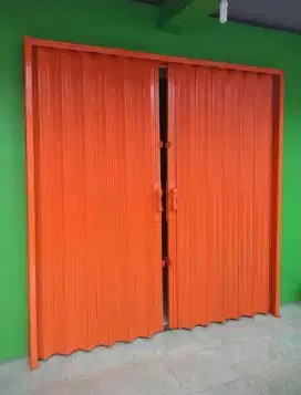 Roling door folding gate