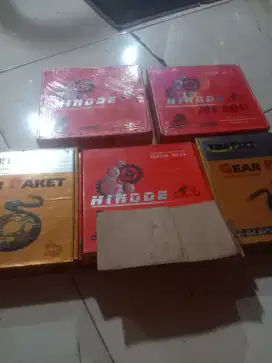 Gigi paket & rantai