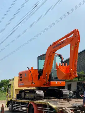 Excavator LONKING CDM6060 Kapasitas 6 Ton Setara PC60