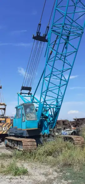 Di jual Crawler crane kapasitas 50 ton