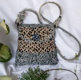 LIMITED EDITION! Tas Selempang SEMAK BELUKAR BERPILIN