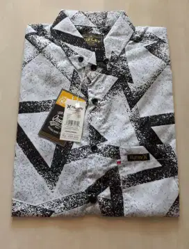 Baju lengan pendek