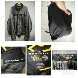 JAKET OUTDOOR PACKABLE MOUNTAIN HARDWEAR/MHW BISA DILIPAT JADI TAS