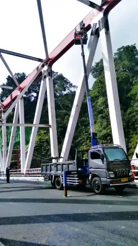 Sewa skylift| mobil PJU kawasan industri Pulogadung Jakarta