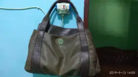 Tas coklat merek sophie martin