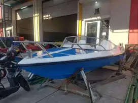 Speed Boat Panjang 5 Meter dan Lebar 2 Meter