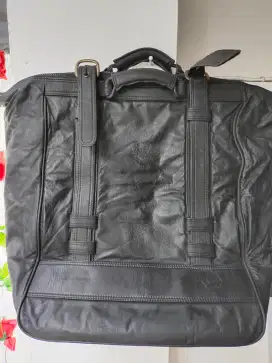 Dijual Tas Branded Maxi Bahan Kulit Lebar 46cm Tinggi 47cm Tebal 26cm