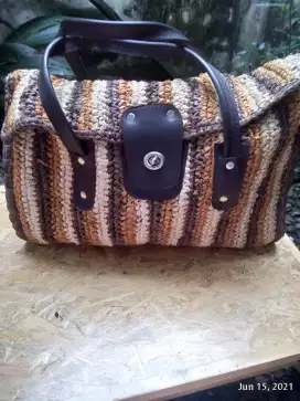 Tas Jinjing Anyaman