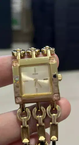 Jam Tangan Wanita Guess Original