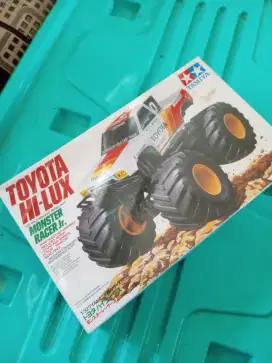 Tamiya Toyota Hi-lux. Monster Racer Jr. 1/32 Wild Mini 4WD Series No.9