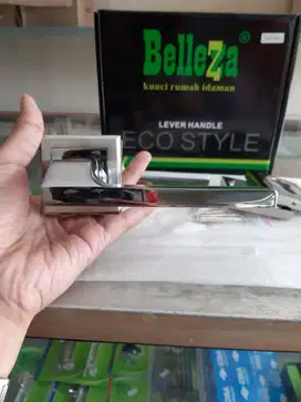 Handel Pintu Set (Belleza)