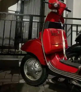 vespa piaggio p150e excLusive px 1996 siap pake 96