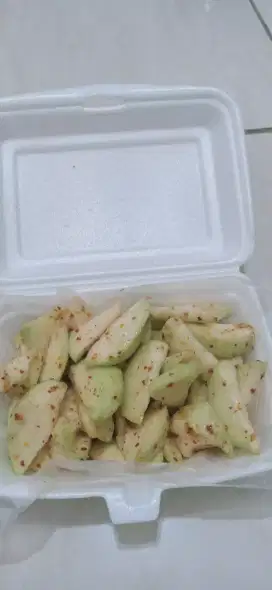 Asinan Jambu kristal.