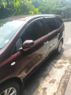 Nissan Grand livina 2012 Bensin